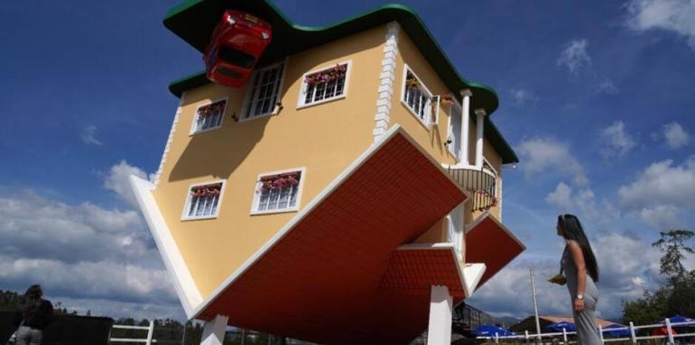 Conoce la casa que está al revés en Guatavita